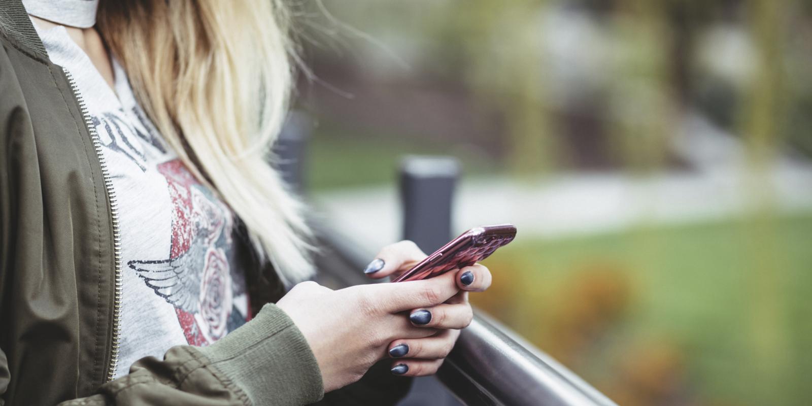 impact of social media on teenage mental health image